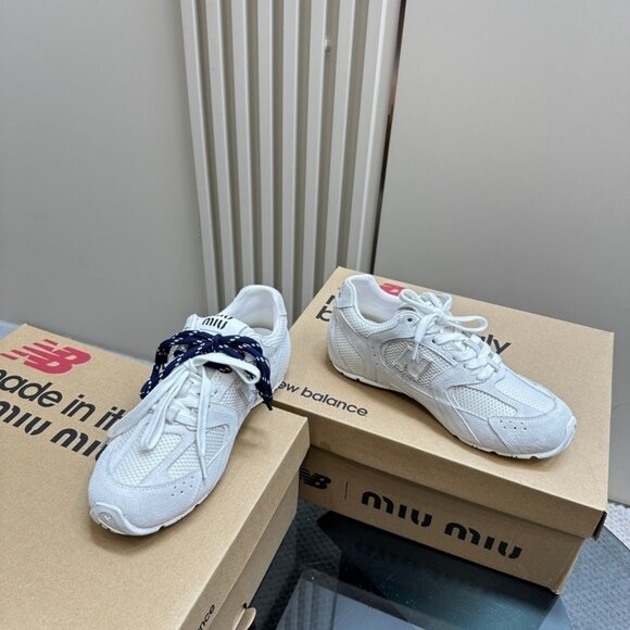 Miumiu x New Balance 530 Classic Sneake - Picture 6 of 8